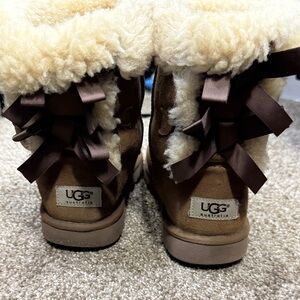 UGG Tan Boots with Cream Shearling - pre loved